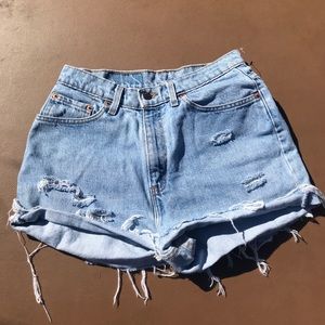 Super high waisted Levi’s shorts